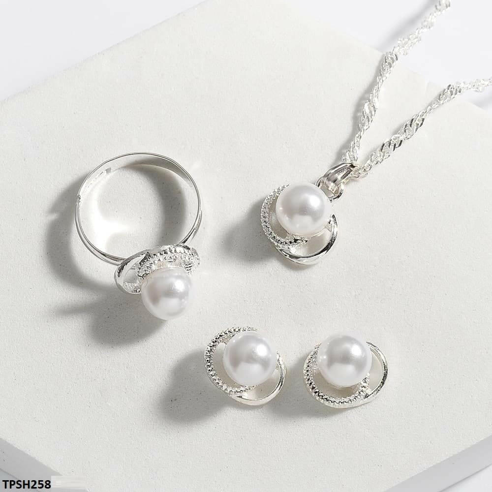 Stunning Artificial Pearl Pendant and Earrings