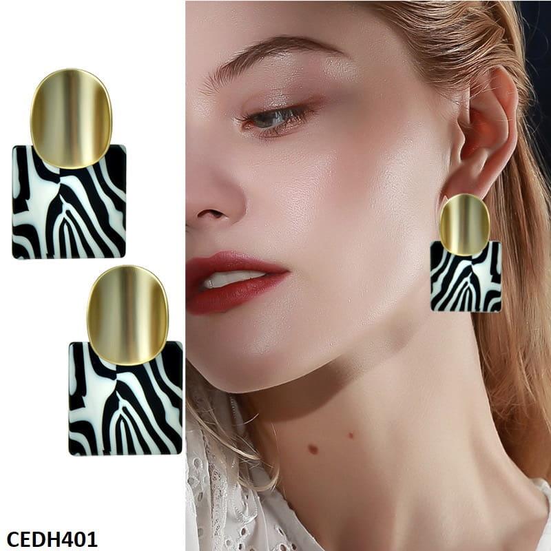 Shaded Sqaure Drop Earrings Pair
